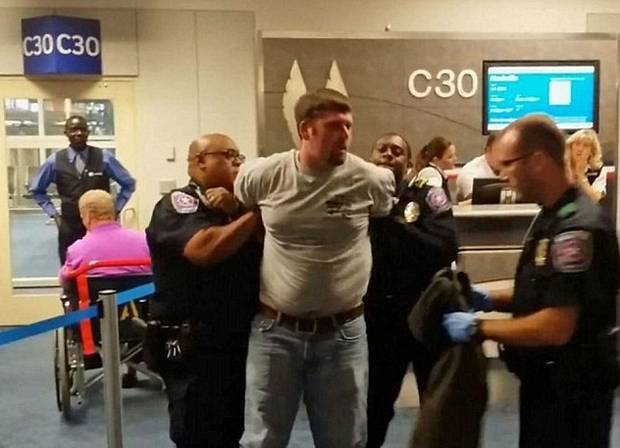 Dallas Airport Homophobe Escapes Jail Time