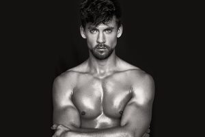 express-Hottie-Kyle-Jardine