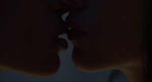 Scarlett-Johansson-Ghost-in-the-Shell-Lesbian-Straightwashing