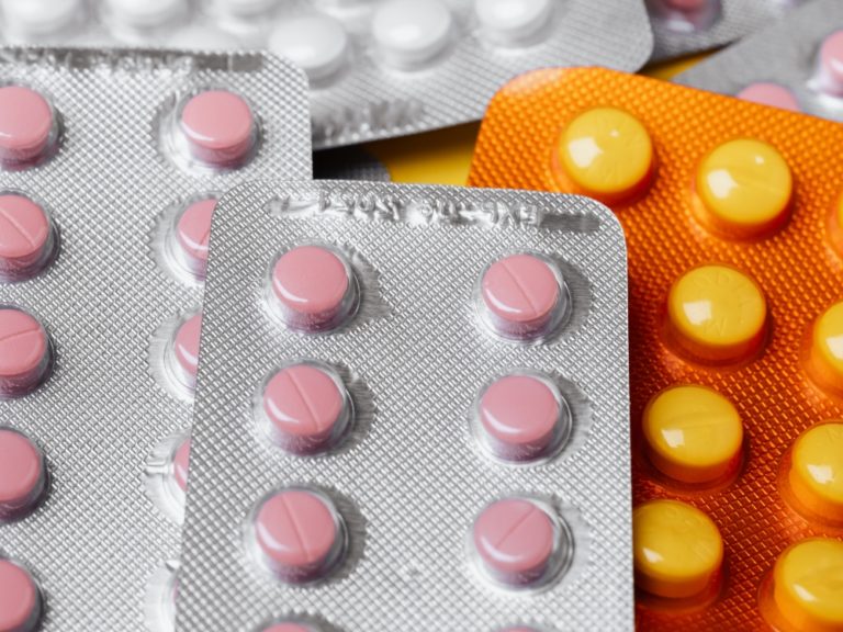 New HIV Variant Showing Resistance to Antiretroviral Drugs express