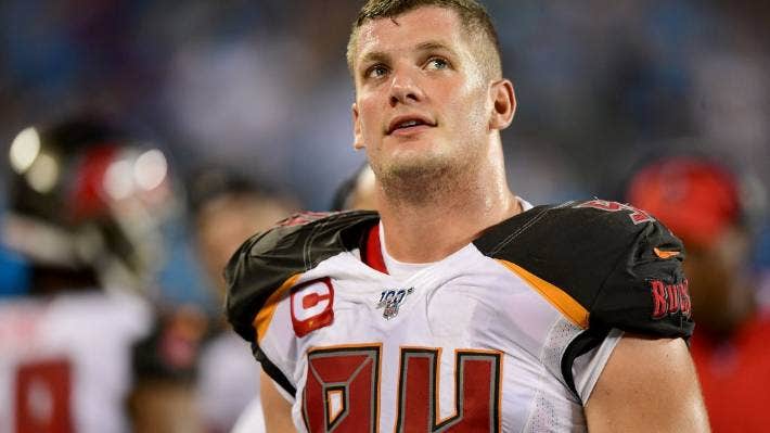 Carl Nassib, the first active NFL player to come out as gay, has had the  top-selling jersey across the Fanatics network for the last two days. :  r/UpliftingNews