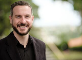 Jonathan Cohen APO Principal Clarinetist