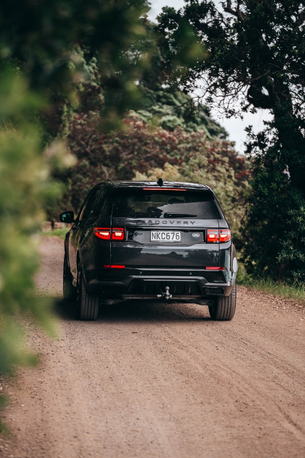 Land Rover Discovery Sport Front 