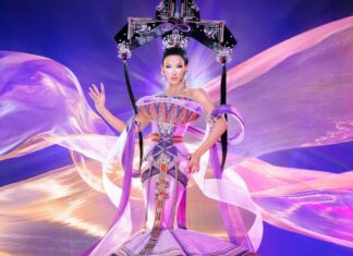 Plastique Tiara