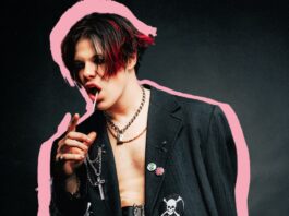 Yungblud Goes Fully Nude During Boat Party in Sydney Harbour - YOUR EX